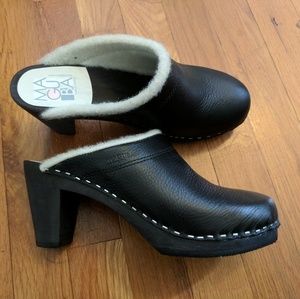Brand new maguba shearling Swedish Oslo clogs